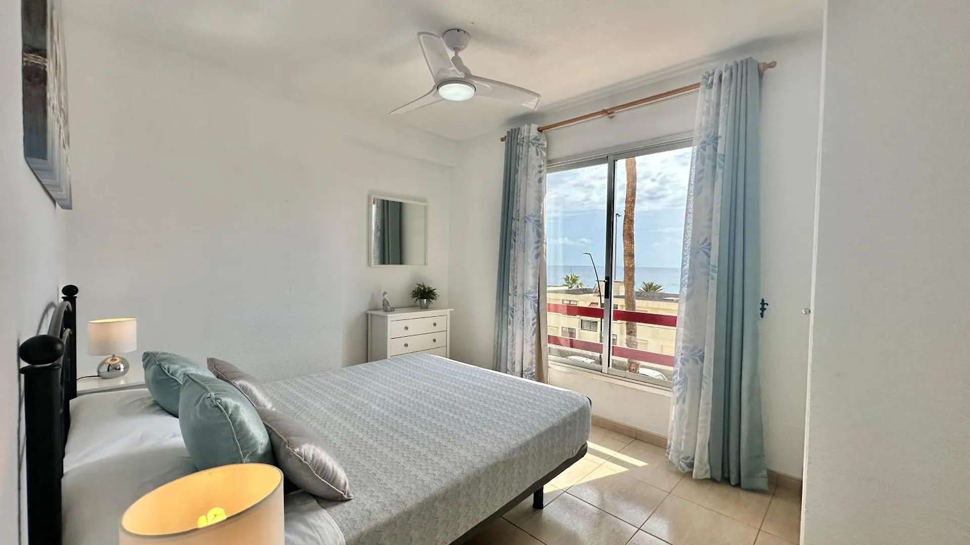 Sunbeach Apartment Arona  Ισπανία